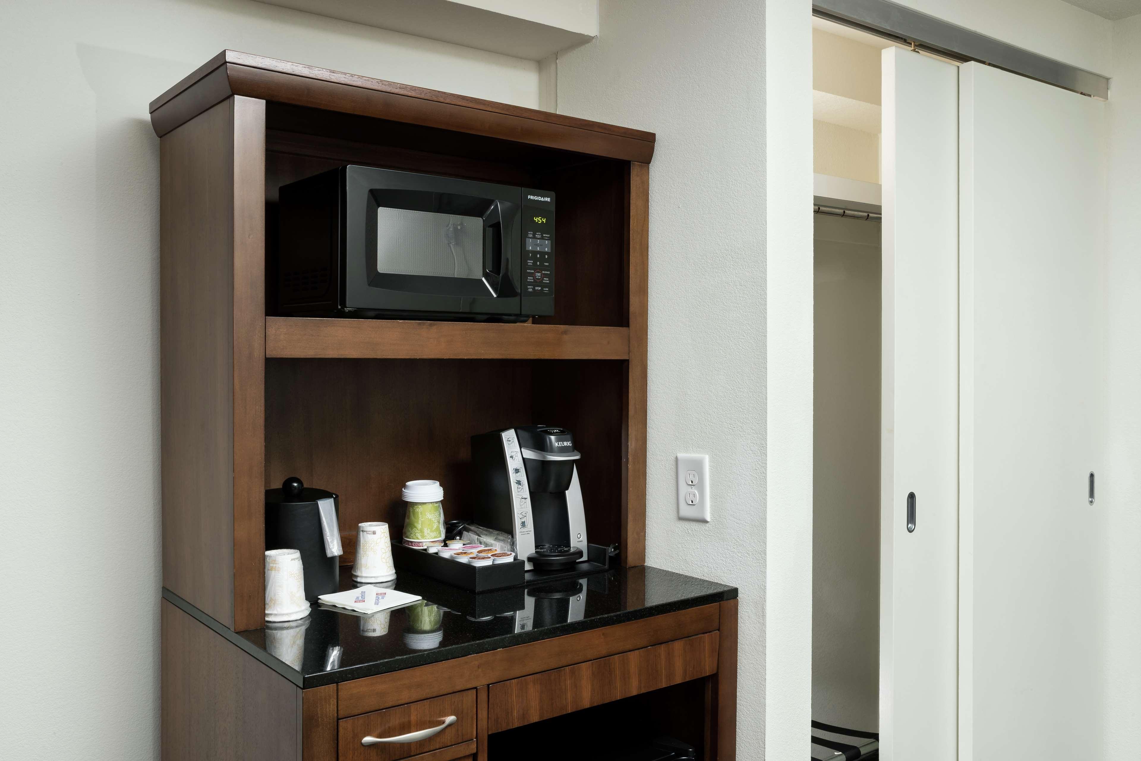 Hilton Garden Inn Charleston Waterfront/Downtown Zewnętrze zdjęcie