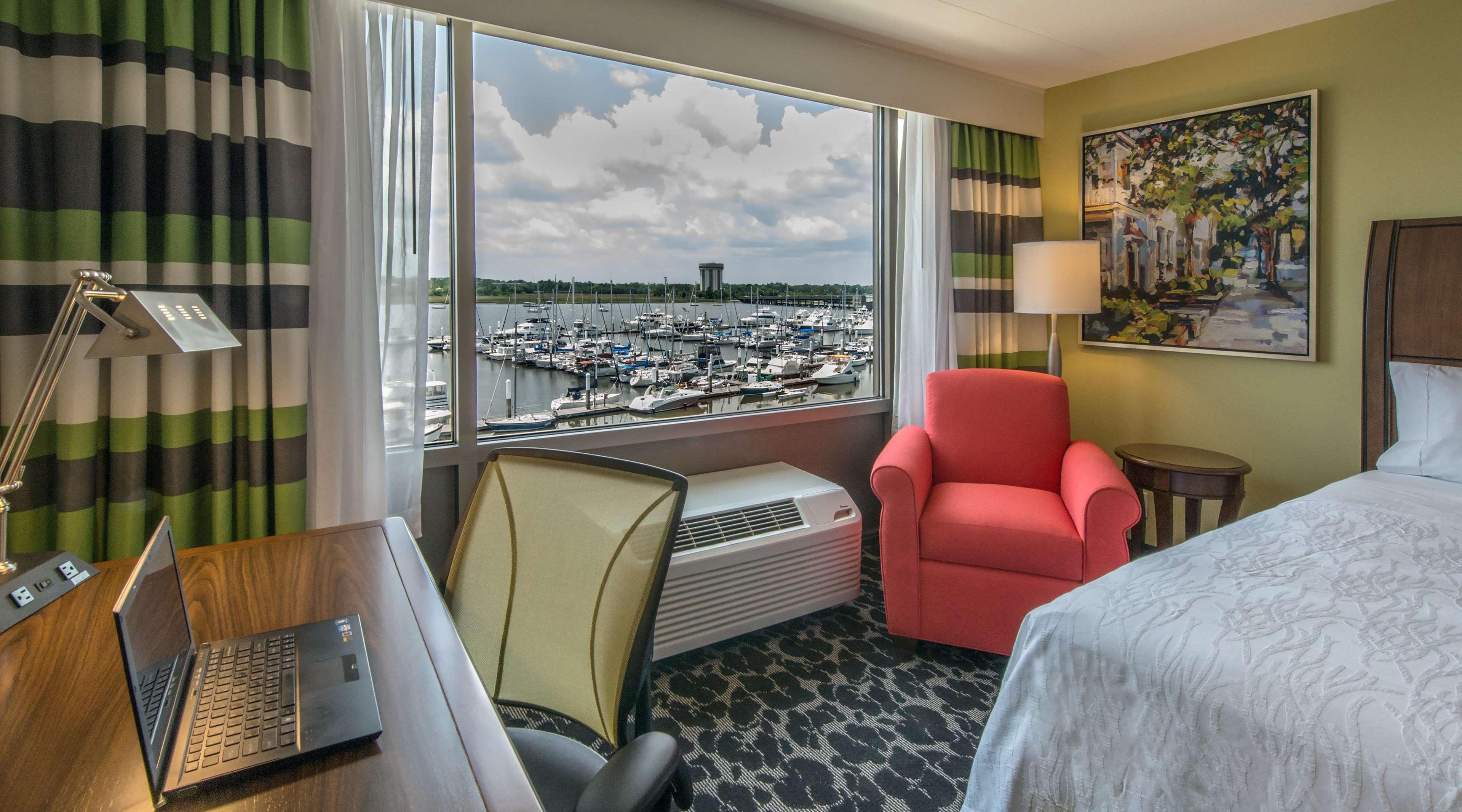 Hilton Garden Inn Charleston Waterfront/Downtown Zewnętrze zdjęcie