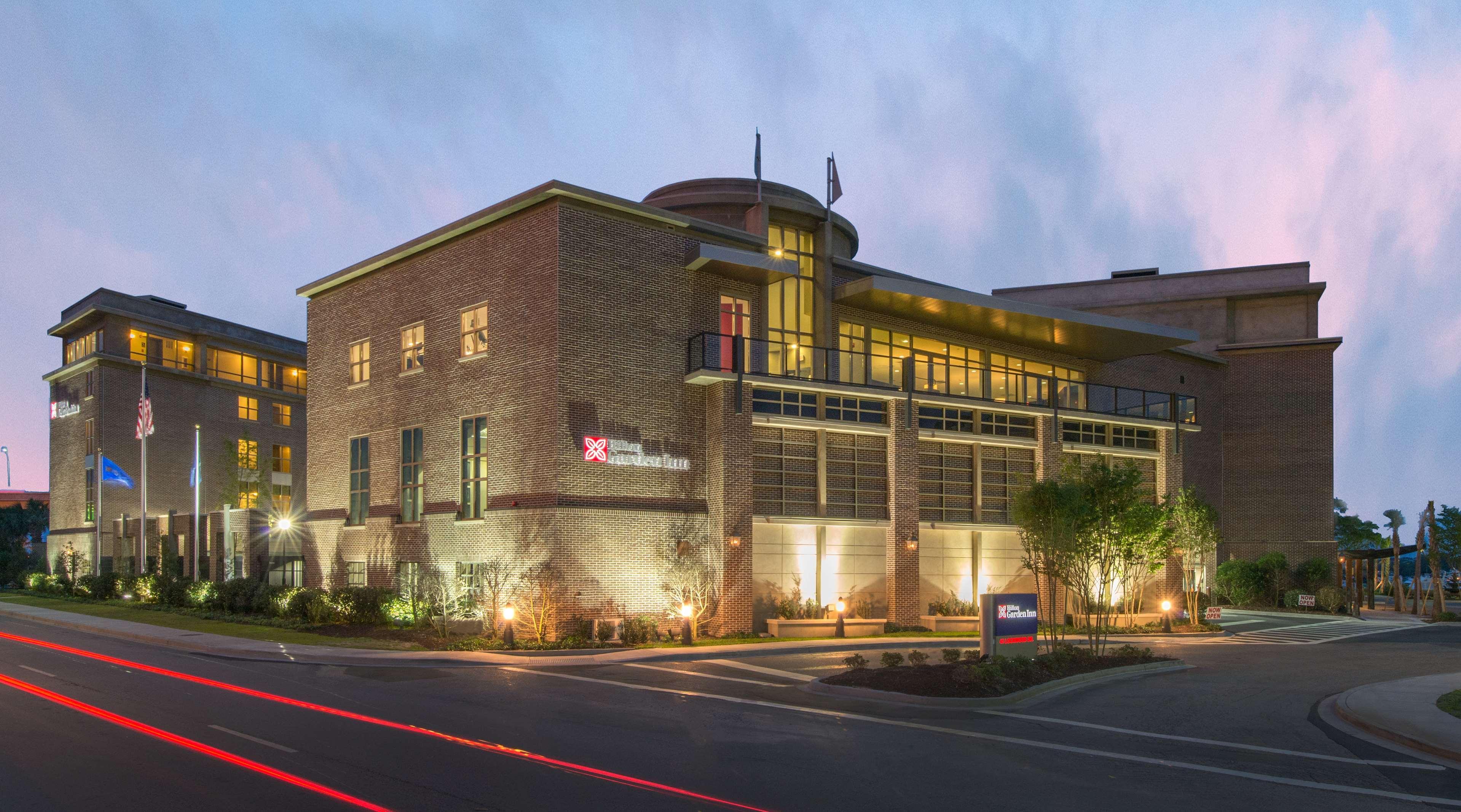 Hilton Garden Inn Charleston Waterfront/Downtown Zewnętrze zdjęcie