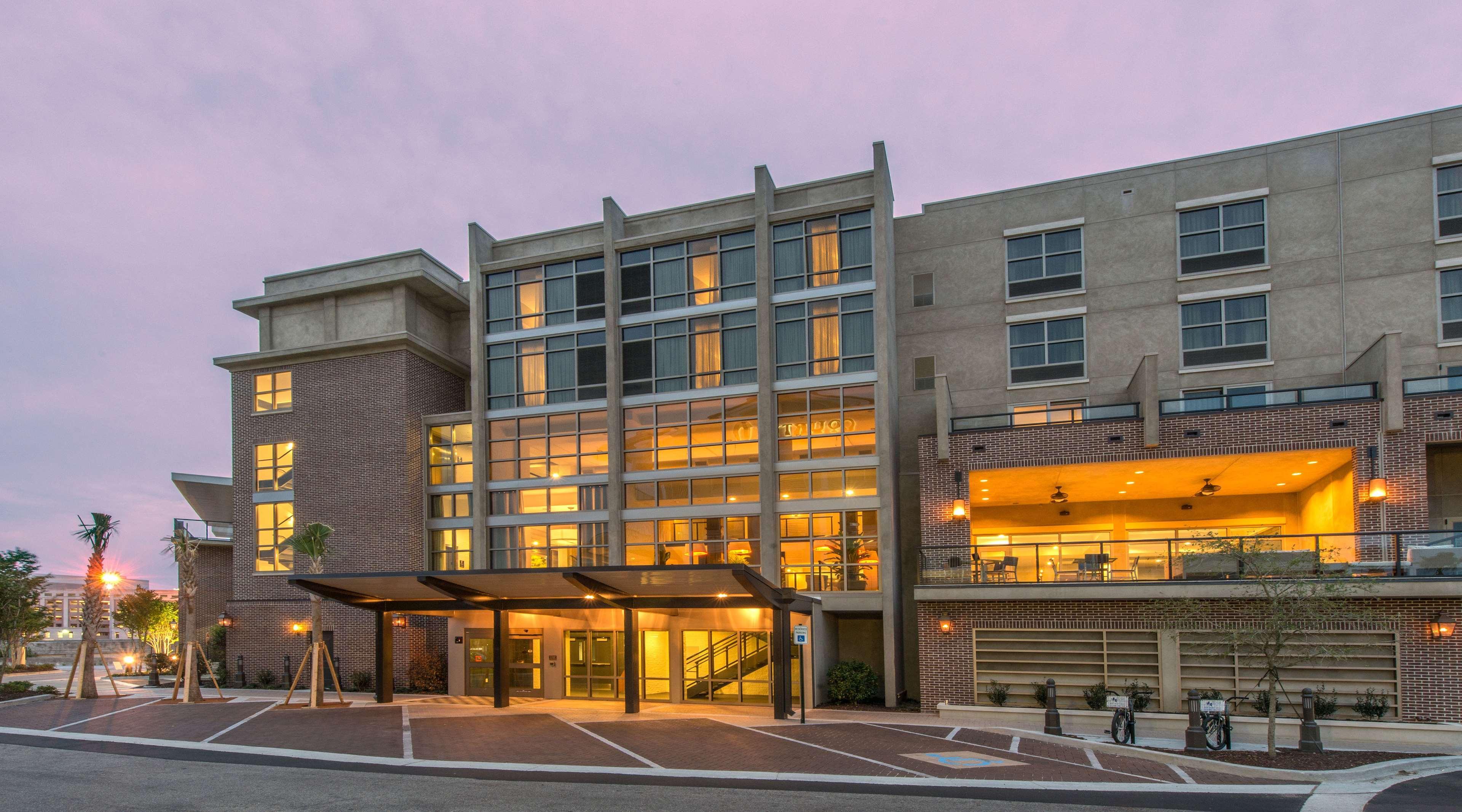 Hilton Garden Inn Charleston Waterfront/Downtown Zewnętrze zdjęcie